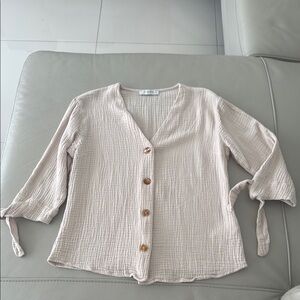 Beige Top / Shirt Size Small
